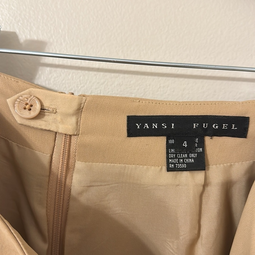 Yansi Fugel Womens Straight Pencil
Skirt Tan Sz 4 Minimalist Neutral Classic - Picture 5 of 7